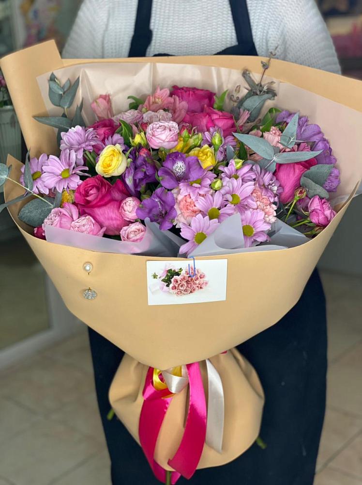 Букет вдохновленный любовью в Мишкино Республика Башкортостан Букет цветов из: Хризантемы, Гвоздики и Альстромерии в Мишкино Республика Башкортостан